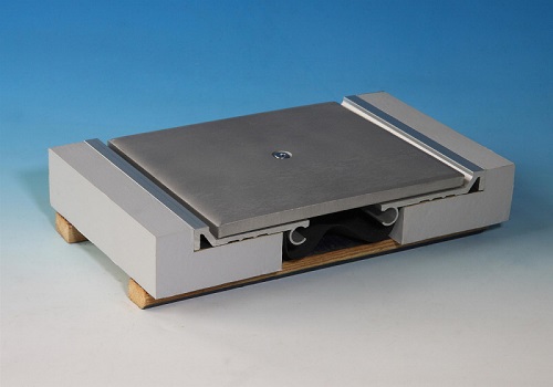 樓地面變形縫 承重型平角-100元/米